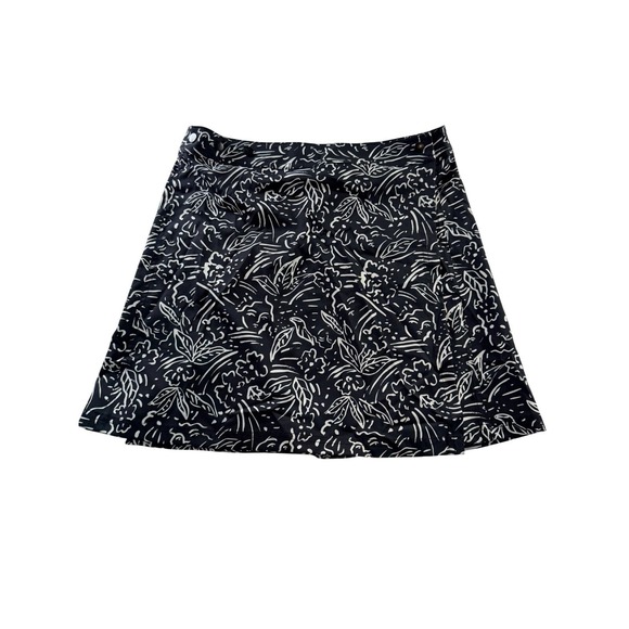 Charles Paige Dresses & Skirts - Charles Paige Black White Floral Adjustable Casual Mini Skirt S/M